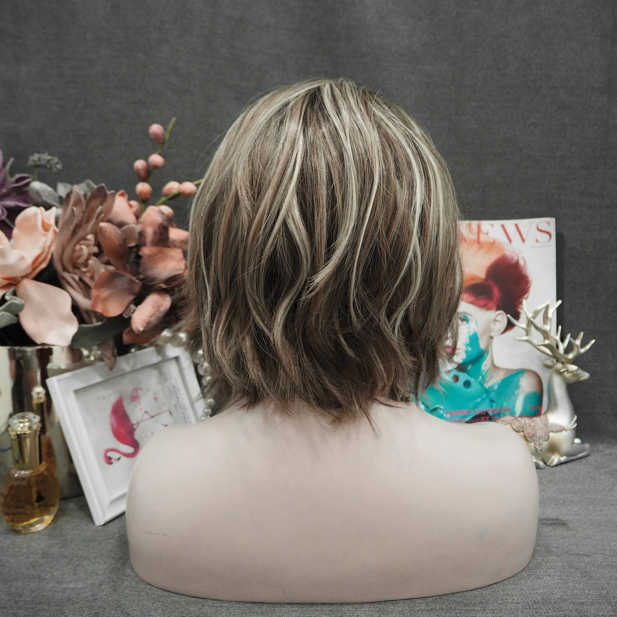 IMSTYLE Gina short Bob Style light brown with blonde highlight everyday waer wigs natural 13*2 lace front synthetic wig