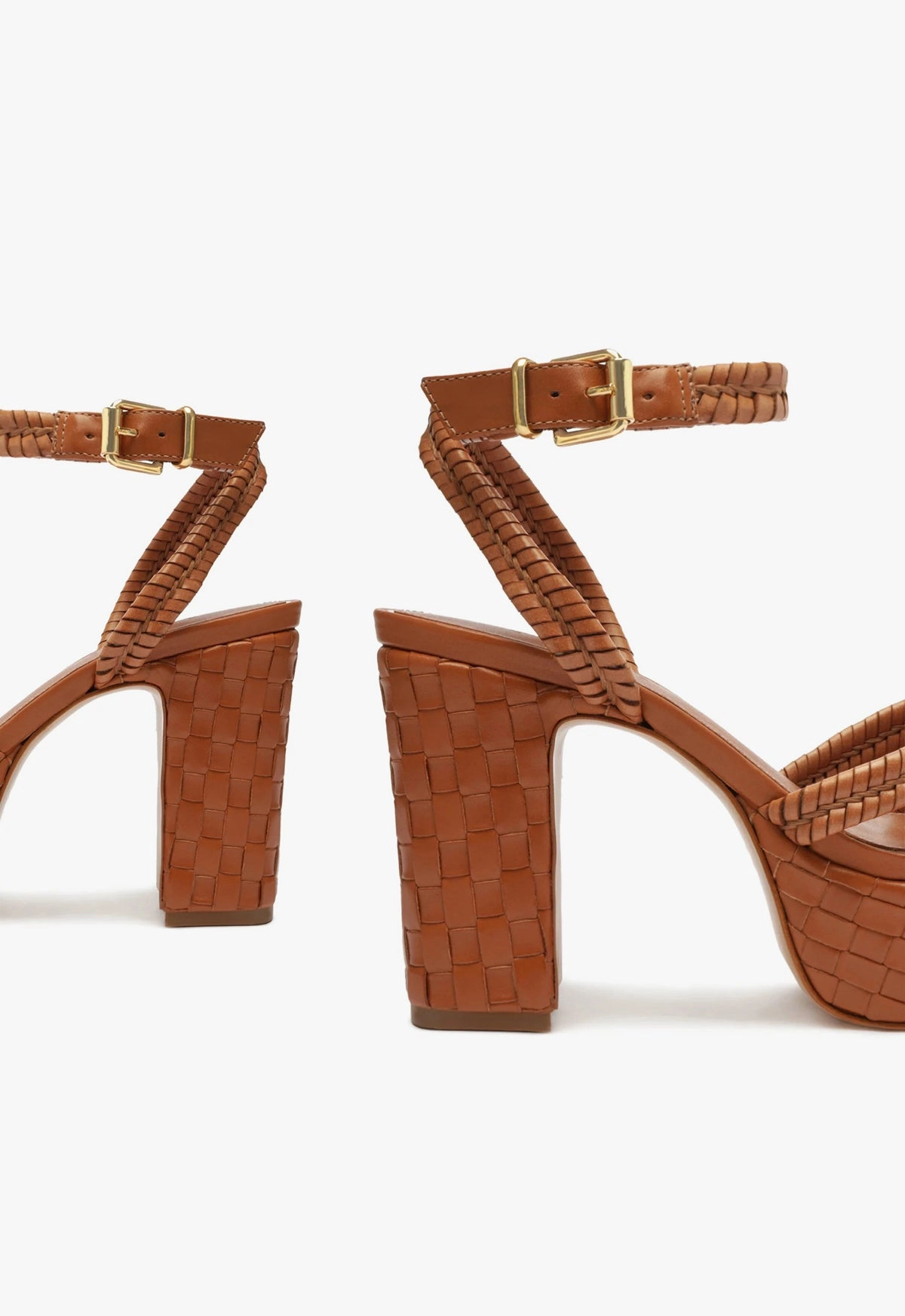 Kareena Woven Platform
