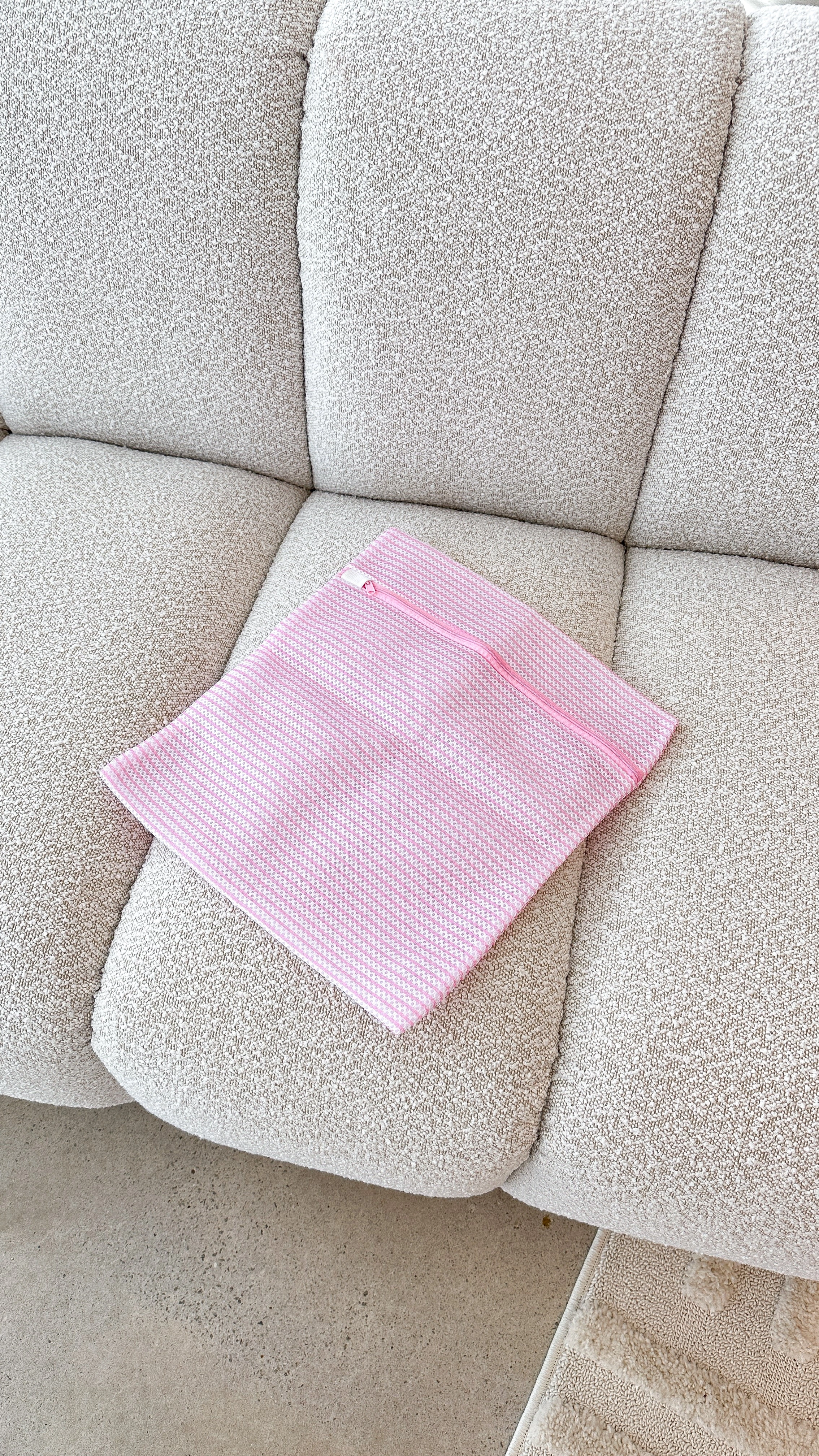 Lingerie Wash Bag - Pink/White