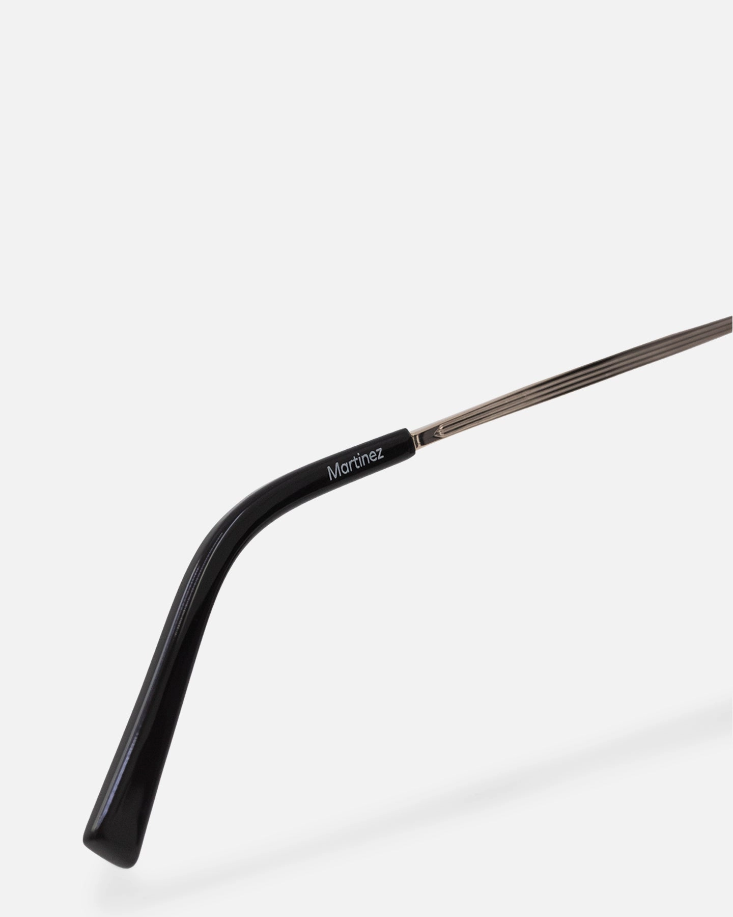 Nuqe Martinez Sunglasses Black/Gold