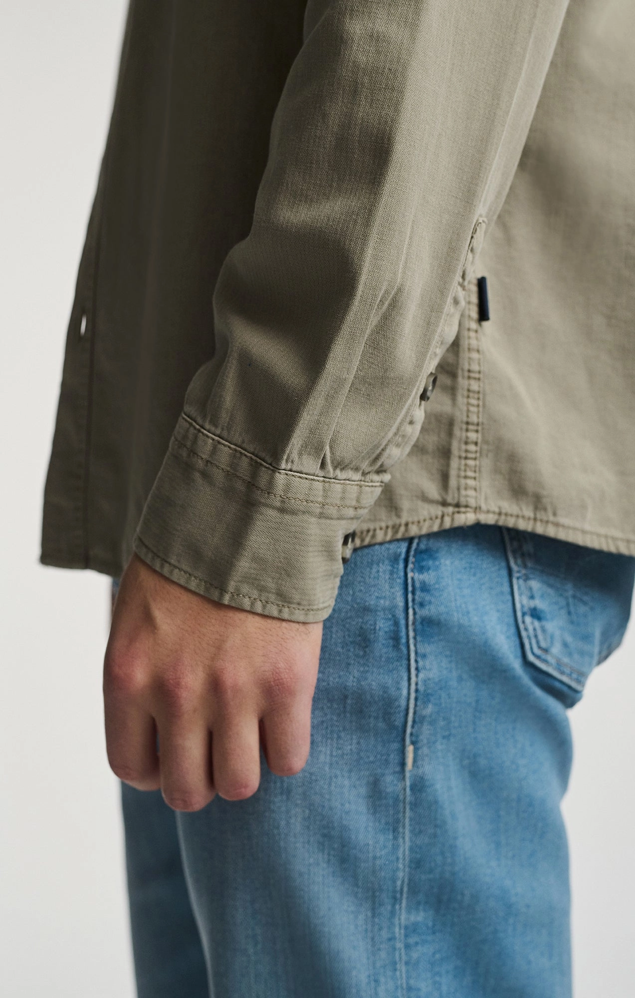 ONE POCKET BUTTON-UP SHIRT IN ROASTED CASHEW